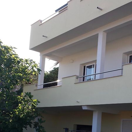 apartmani Ilda Radonić Jelsa  Bagian luar foto