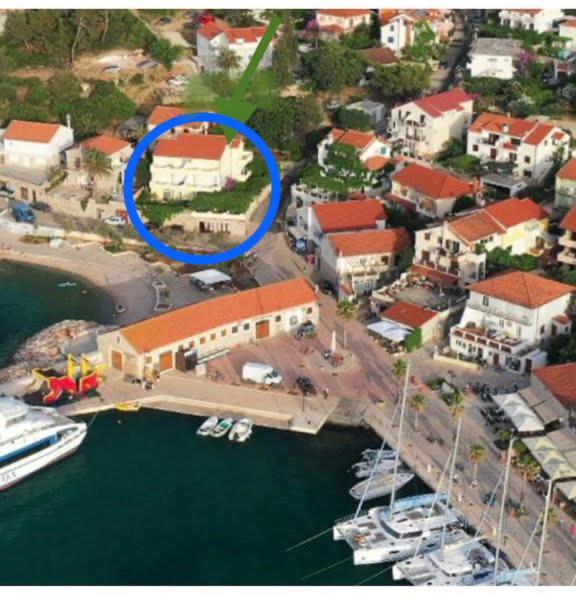 apartmani Ilda Radonić Jelsa  Bagian luar foto