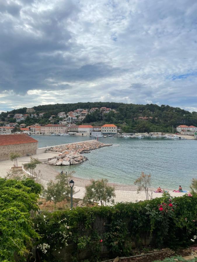 apartmani Ilda Radonić Jelsa  Bagian luar foto