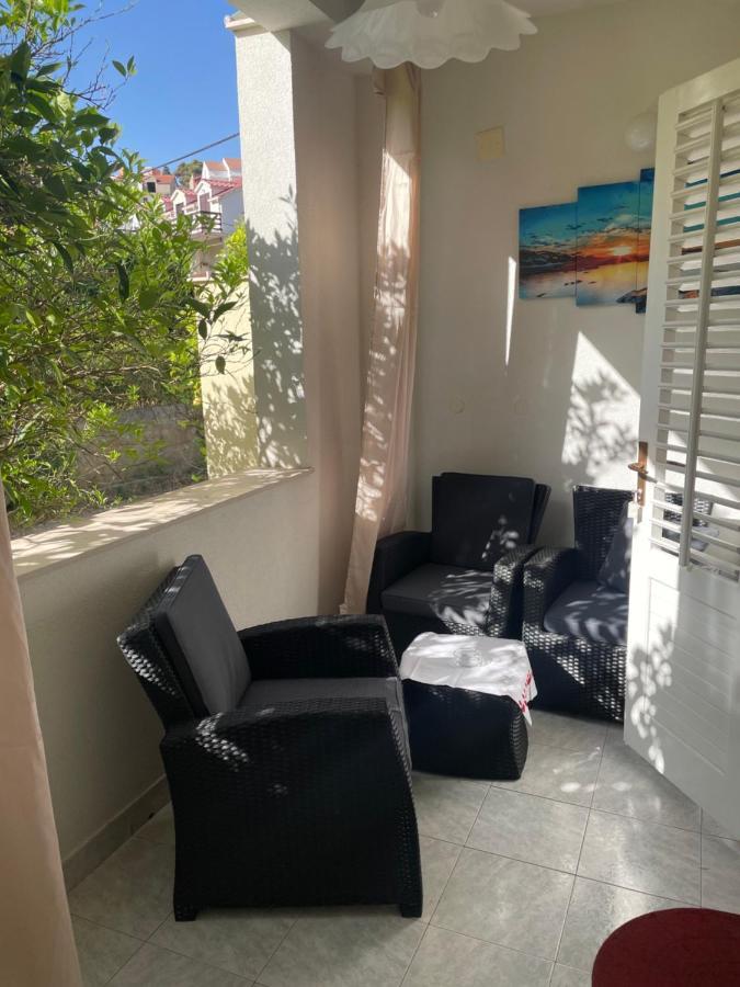 apartmani Ilda Radonić Jelsa  Bagian luar foto
