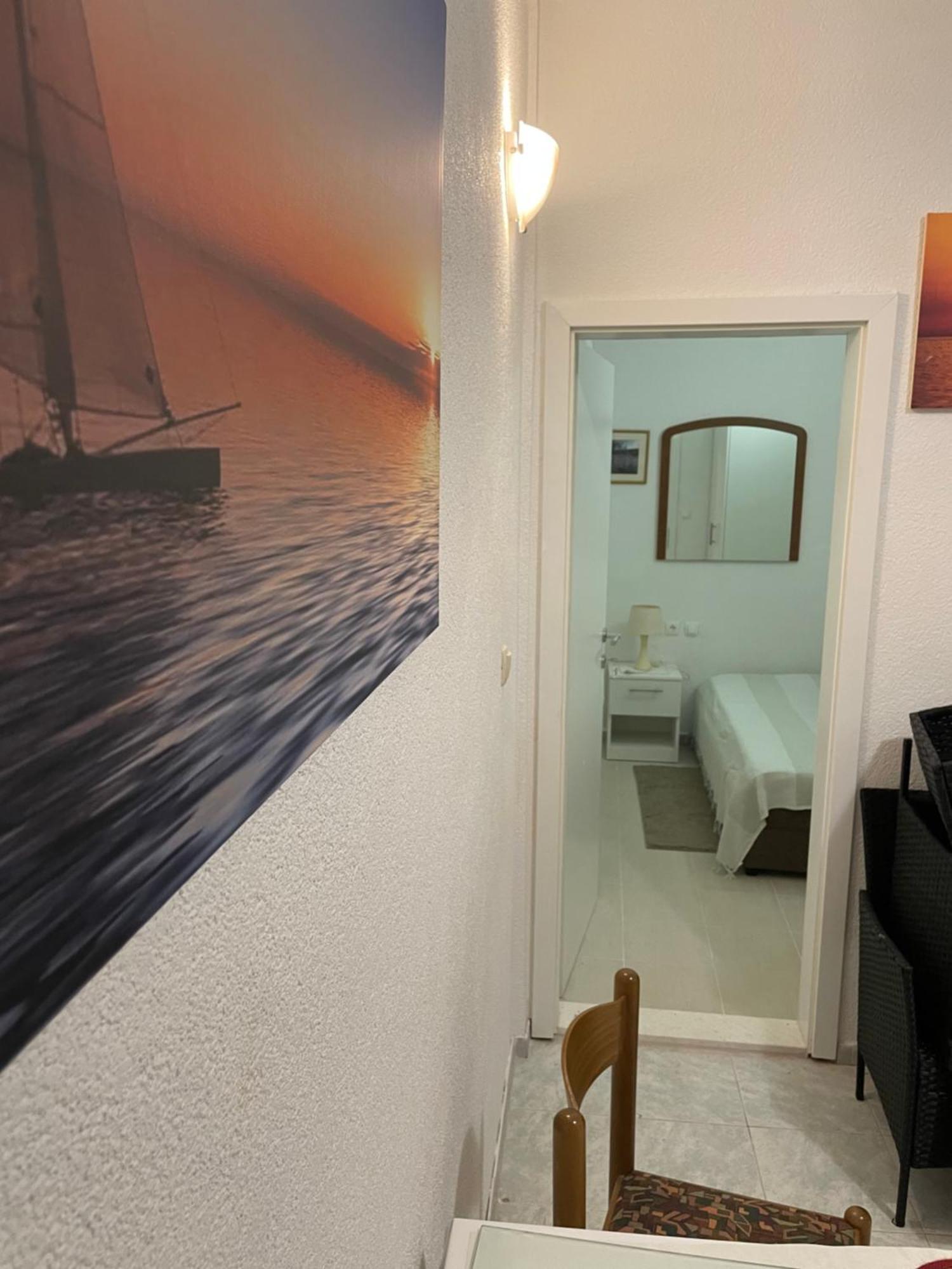 apartmani Ilda Radonić Jelsa  Bagian luar foto